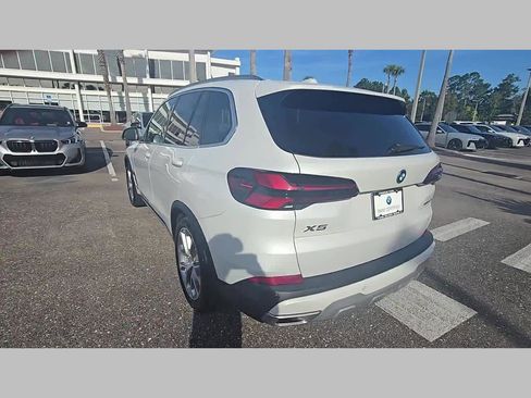 Certified 2025 BMW X5 xDrive50e w/ Premium Package image 31