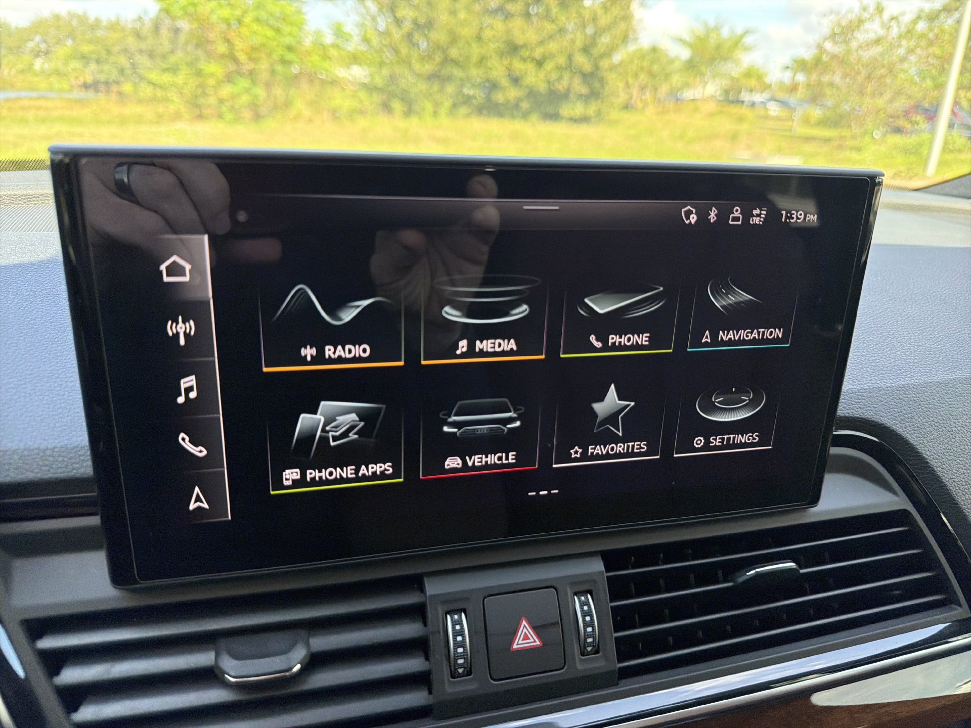 Used 2022 Audi Q5 e Prestige AWD/4WD image 28