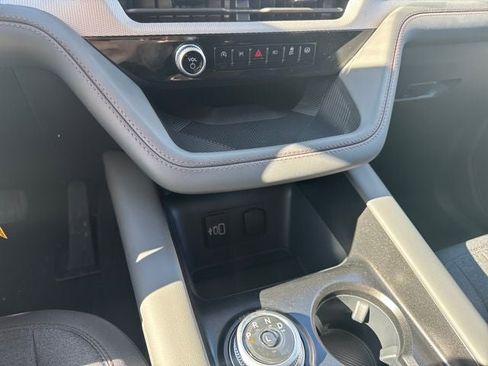 New 2026 Ford Explorer Active image 21