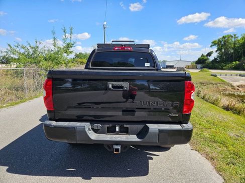 Used 2021 Toyota Tundra SR5 w/ SR5 Leather Package image 4