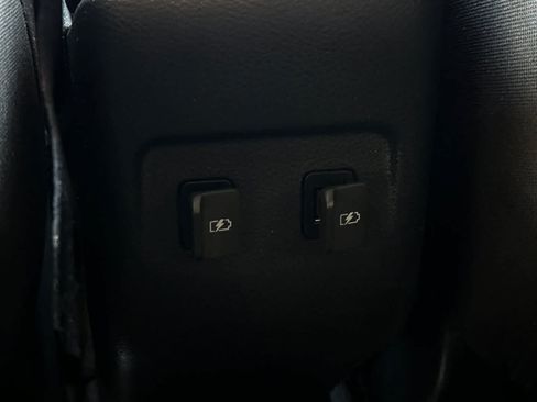 Used 2021 Nissan Kicks SR w/ Interior Electronics Package FWD image 15