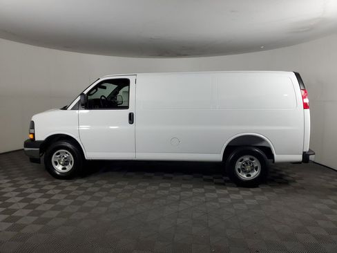 New 2026 Chevrolet Express 2500 w/ Driver Convenience Package RWD image 7