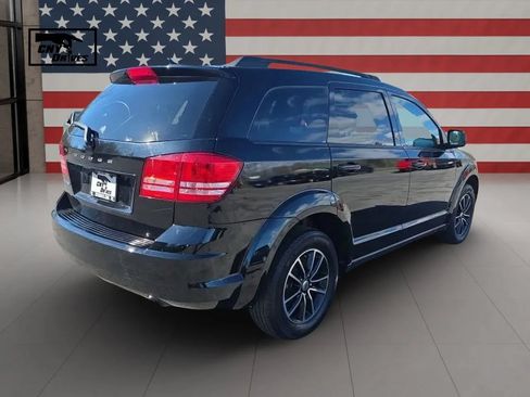 Used 2018 Dodge Journey SE w/ Connectivity Group FWD image 5