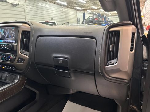 Used 2018 GMC Sierra 3500 Denali w/ Duramax Plus Package AWD/4WD image 31