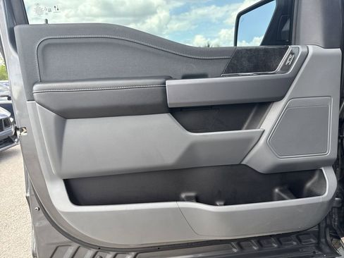 New 2025 Ford F150 Lightning XLT AWD/4WD image 10