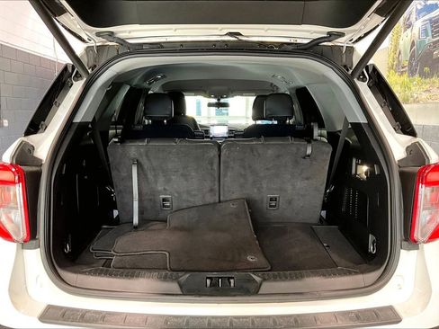 Used 2023 Ford Explorer XLT w/ Equipment Group 202A image 23