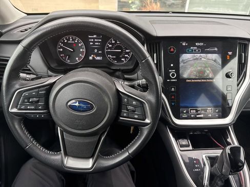 Used 2023 Subaru Outback Premium image 5