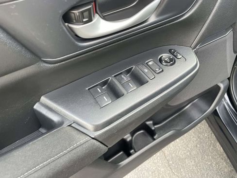 Used 2020 Honda CR-V LX image 27