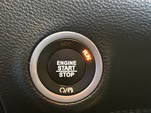 Used 2019 Dodge Challenger R/T Scat Pack w/ Driver Convenience Group RWD image 22