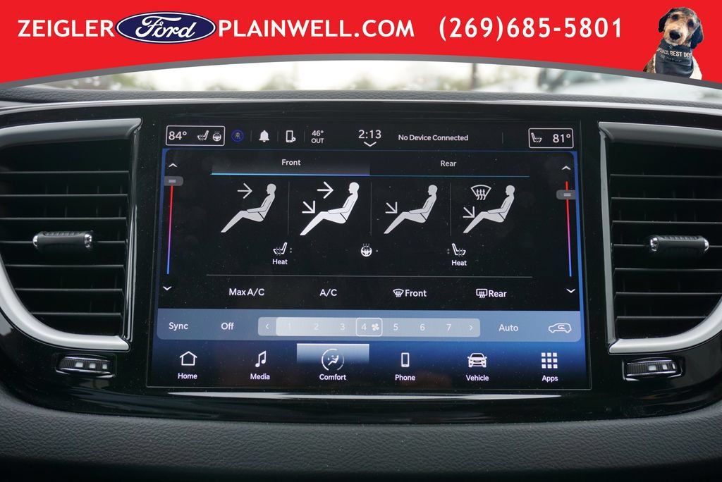 Used 2024 Chrysler Pacifica Touring-L FWD image 23