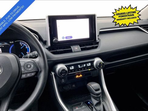 Used 2024 Toyota RAV4 XLE w/ Convenience Package image 9