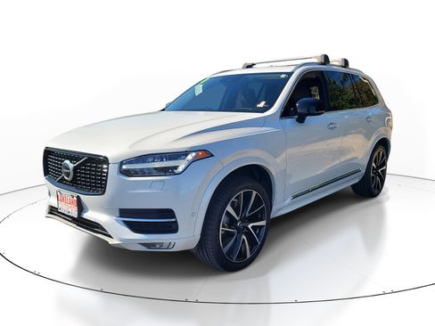 Used 2019 Volvo XC90 T6 Inscription w/ Luxury Package image 3