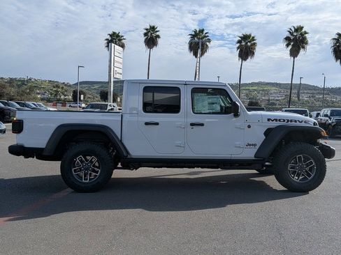 New 2026 Jeep Gladiator Mojave image 6