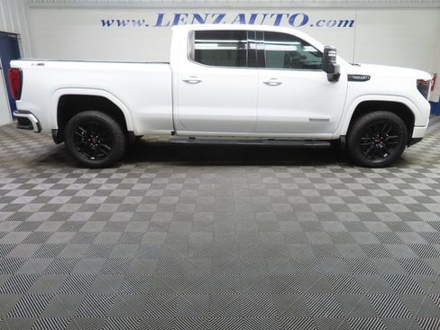 Used 2023 GMC Sierra 1500 Elevation AWD/4WD image 2