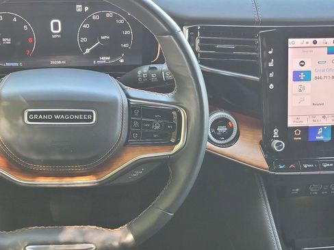 Used 2024 Jeep Grand Wagoneer L Series III image 13