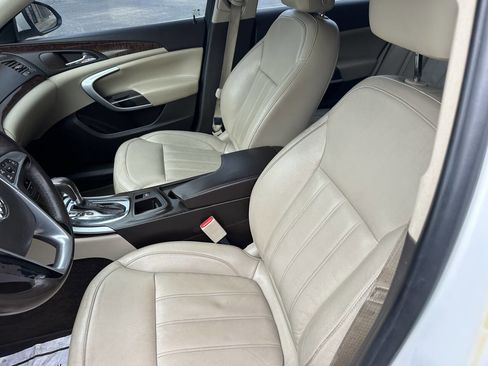 Used 2012 Buick Regal Leather FWD image 11