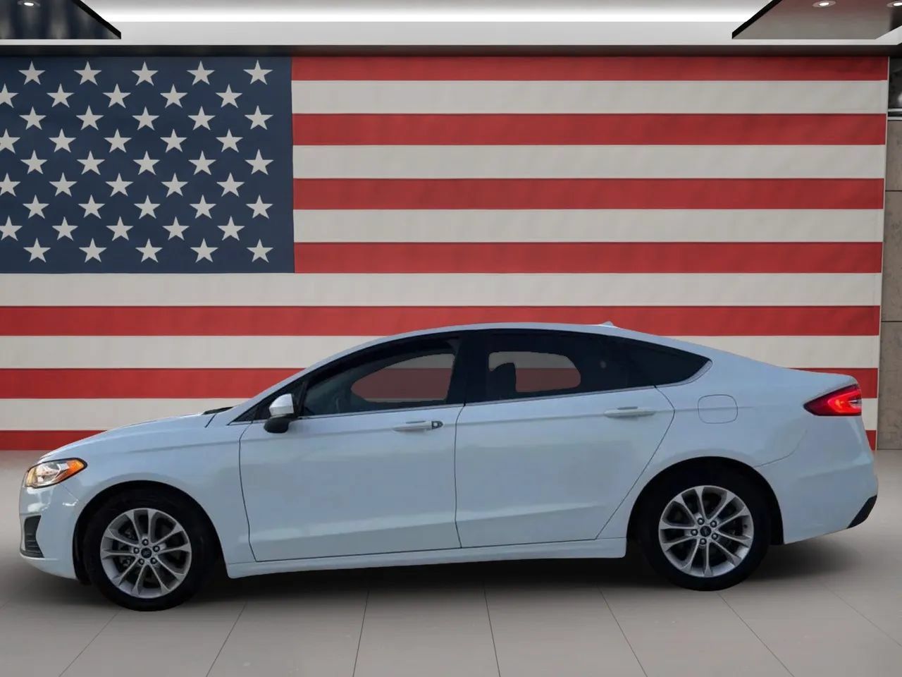 Used 2019 Ford Fusion SE FWD image 10