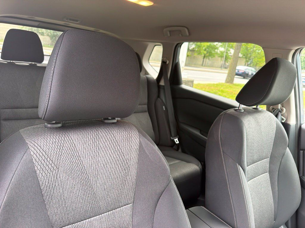 Used 2026 Nissan Rogue SV w/ Cold Weather Package AWD/4WD image 31
