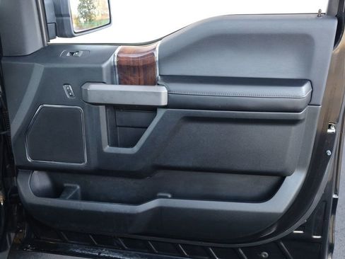 Used 2015 Ford F150 Platinum w/ Equipment Group 701A Luxury image 21