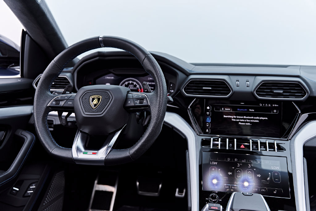 Used 2020 Lamborghini Urus AWD/4WD image 57