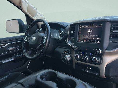 Used 2019 RAM 1500 Laramie w/ Off Road Group AWD/4WD image 27