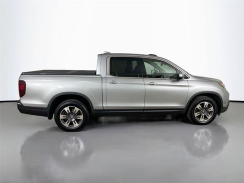 Used 2017 Honda Ridgeline RTL-E image 18