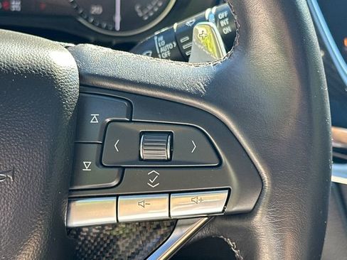 Used 2024 Cadillac XT6 Sport AWD/4WD image 32