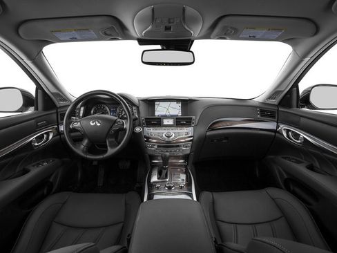 Used 2016 INFINITI Q70 L 3.7 w/ Technology Package AWD/4WD image 10