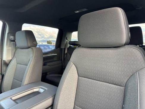 New 2026 GMC Sierra 1500 Elevation image 23