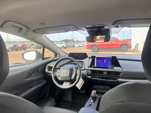 New 2026 Toyota Prius LE image 27