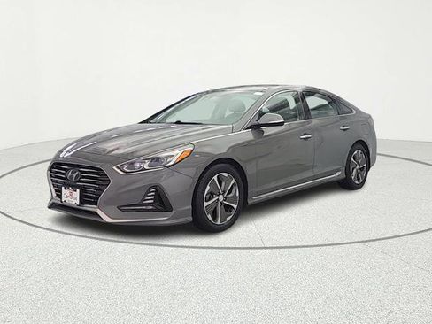 Used 2019 Hyundai Sonata Limited w/ Ultimate Package 02 image 3