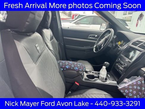 Used 2018 Ford Explorer XLT w/ Equipment Group 202A image 11