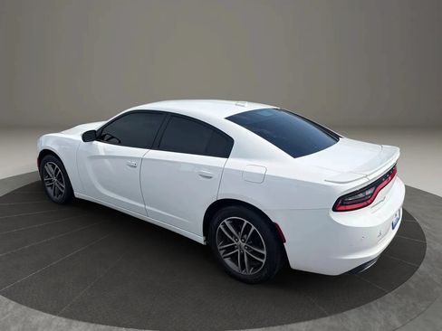 Used 2019 Dodge Charger SXT AWD/4WD image 3
