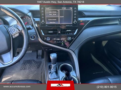 Used 2022 Toyota Camry XSE image 18
