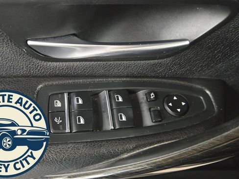 Used 2019 BMW 330i Gran Turismo xDrive w/ Convenience Package image 22