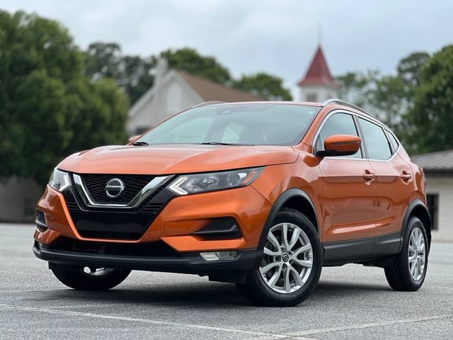 Used 2022 Nissan Rogue Sport SV FWD image 1