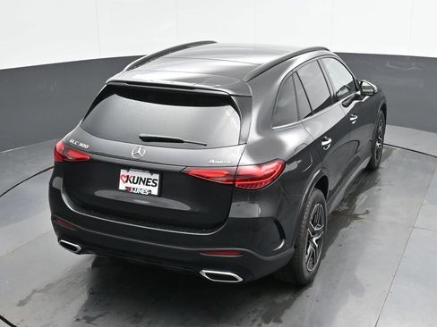 Used 2025 Mercedes-Benz GLC 300 4MATIC image 37