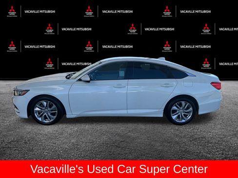 Used 2018 Honda Accord LX image 2