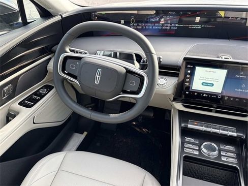 New 2026 Lincoln Nautilus Premier image 14