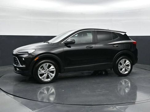 Used 2025 Buick Encore GX Preferred AWD/4WD image 6