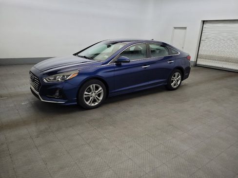Used 2018 Hyundai Sonata SEL w/ Cargo Package FWD image 2