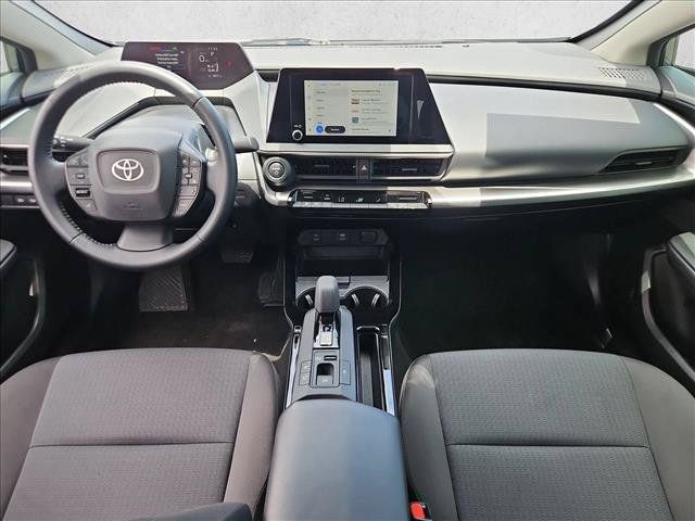 Used 2025 Toyota Prius LE FWD image 23