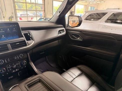 Used 2023 Chevrolet Suburban RST w/ Luxury Package AWD/4WD image 20