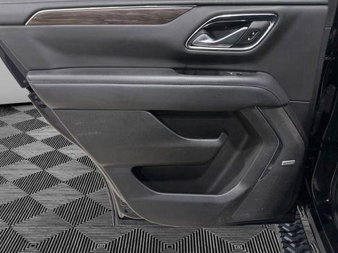 Used 2022 Chevrolet Tahoe Z71 w/ Luxury Package image 20