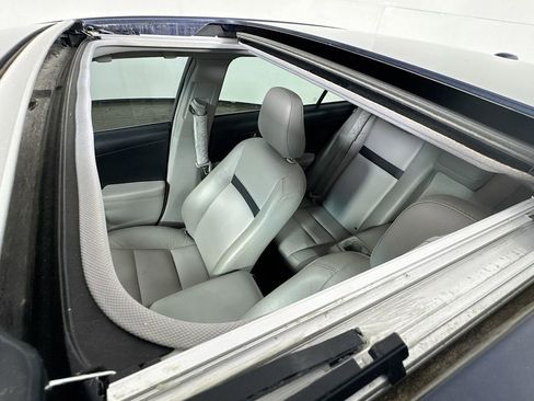 Used 2014 Toyota Camry XLE image 26