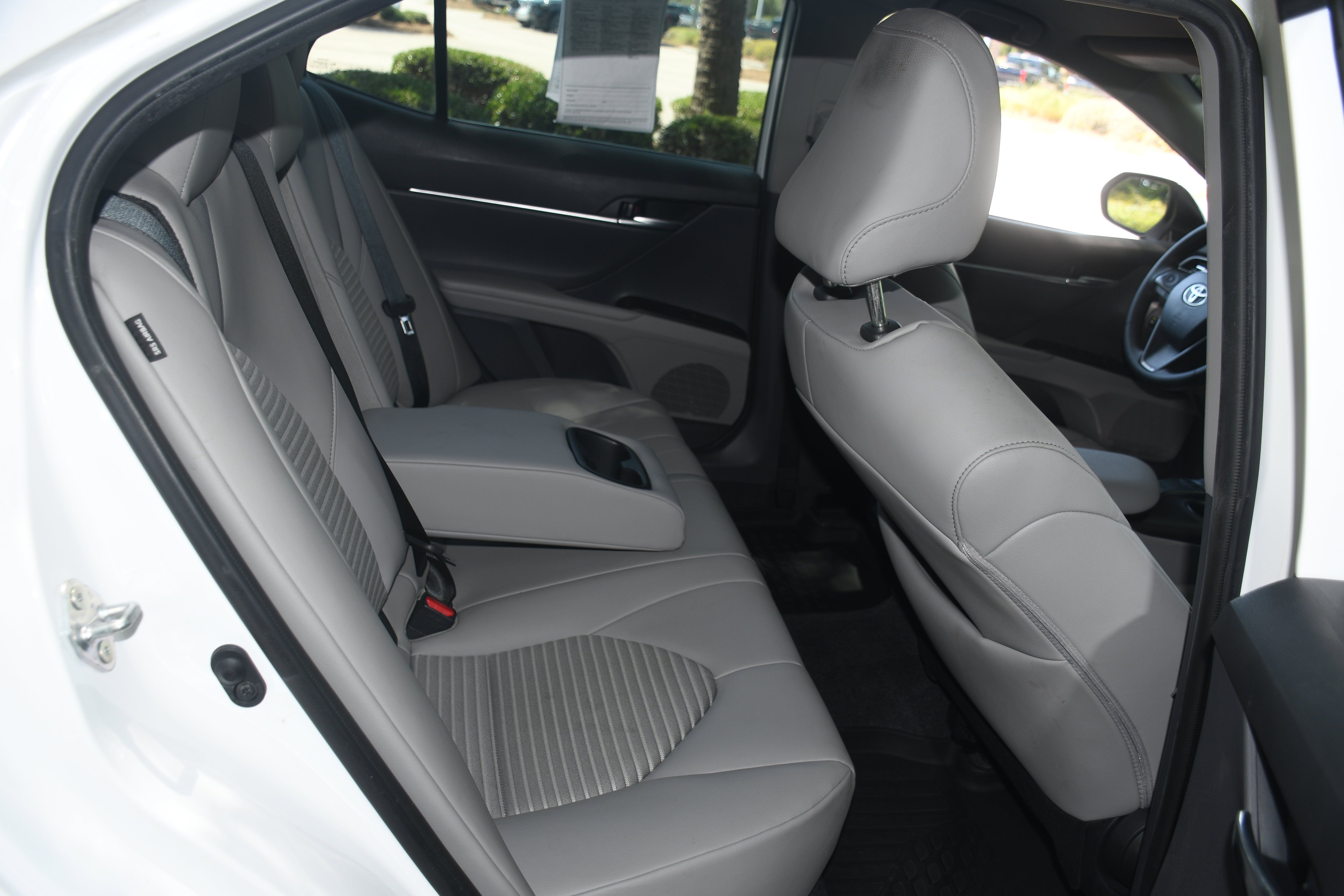 Used 2024 Toyota Camry SE FWD image 17