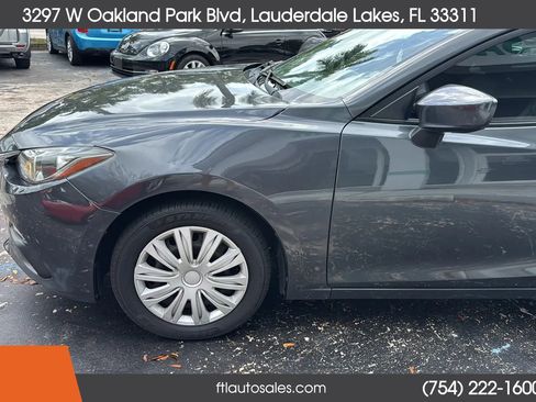 Used 2016 MAZDA MAZDA3 i Sport image 17