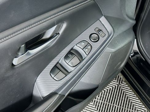 Used 2024 Nissan Sentra SV FWD image 15