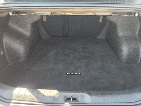 Used 2024 Nissan Altima 2.5 SV image 21