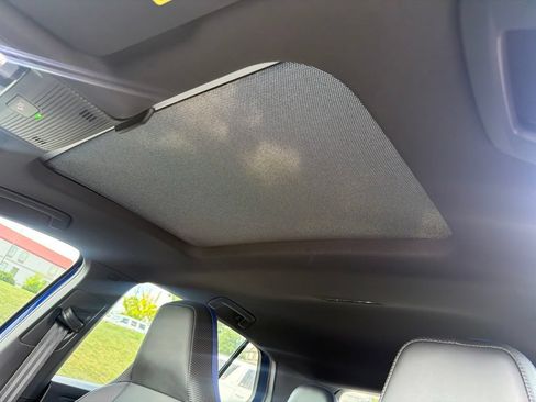 Used 2024 Volkswagen Golf R AWD/4WD image 25